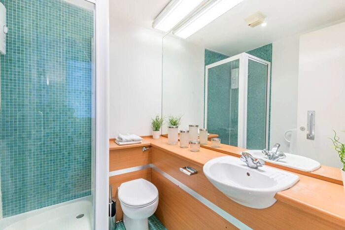 2 Bedroom Flat To Rent In Dingley Road, City, London, EC1V