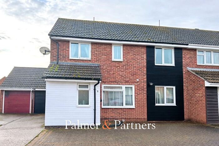3 Bedroom Semi-Detached House For Sale In Lupin Way, Clacton-On-Sea, Essex, CO16