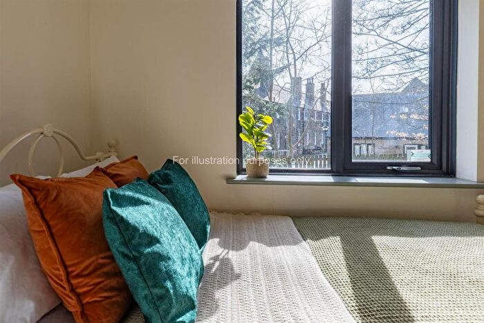 1 Bedroom Flat To Rent In Shire Oak Road, Headingley, Leeds, LS6
