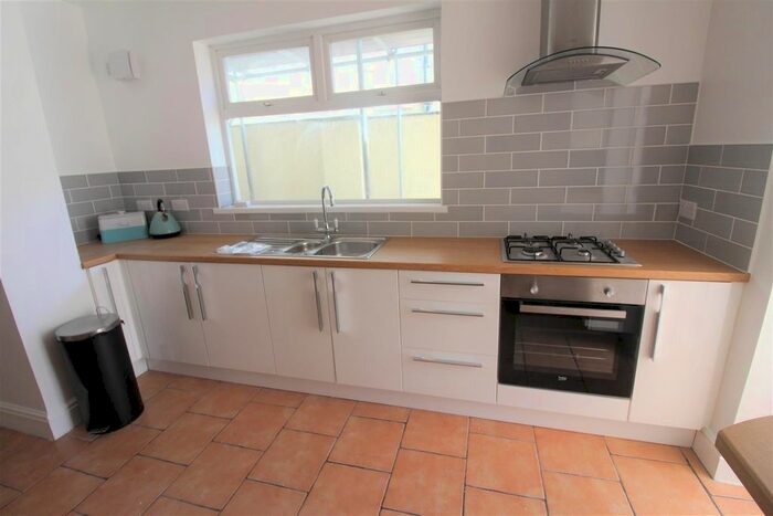 2 Bedroom Flat To Rent In Whitchurch Road, Heath, Cardiff, CF14