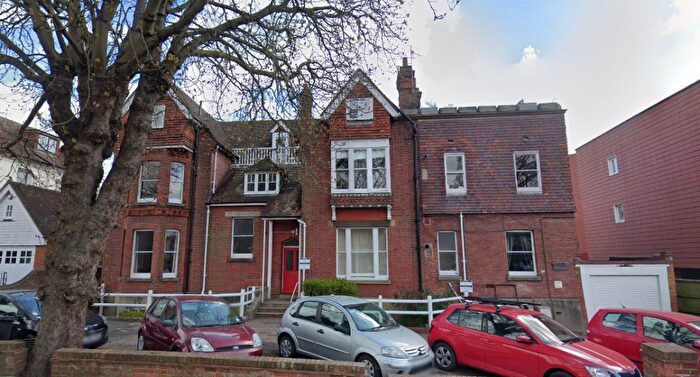 2 Bedroom Flat To Rent In Preston Park Avenue, Brighton, BN1