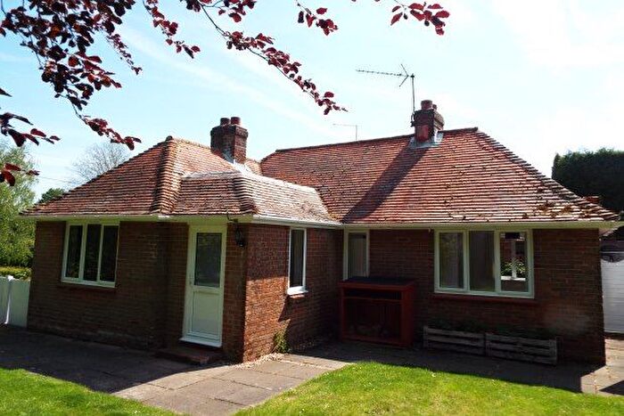 1 Bedroom Bungalow To Rent In Harnham House, Alresford, SO24