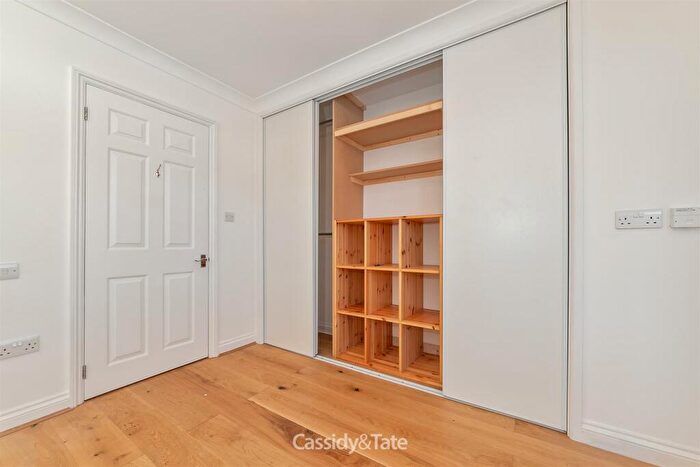1 Bedroom Maisonette To Rent In B Campfield RoadSt AlbansHertfordshire, AL1