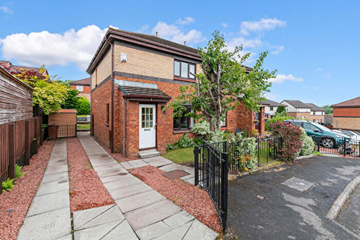 2 Bedroom Semi-Detached House For Sale In Inchlaggan Place, Drumchapel, G15