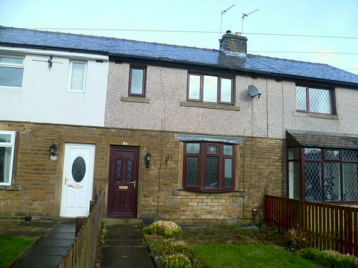 3 Bedroom Town House To Rent In Bradford Road, Clayton, Bradford, BD14