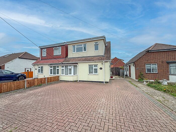 4 Bedroom Semi Detached House For Sale In Lower Road, Hullbridge, SS5