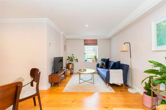 1 Bedroom Flat To Rent In Devonia Road, London, N1