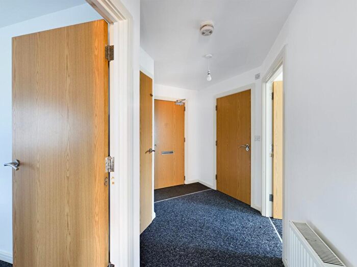 2 Bedroom Flat For Sale In Grafton Court, Sadlers Park, Burslem, ST6