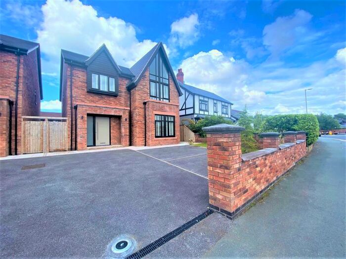 5 Bedroom Detached House To Rent In Henfold Road, Astley, Tyldesley, Manchester, M29