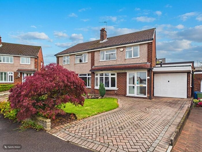 3 Bedroom Semi-Detached House For Sale In Langdale Close, High Lane, Stockport, SK6
