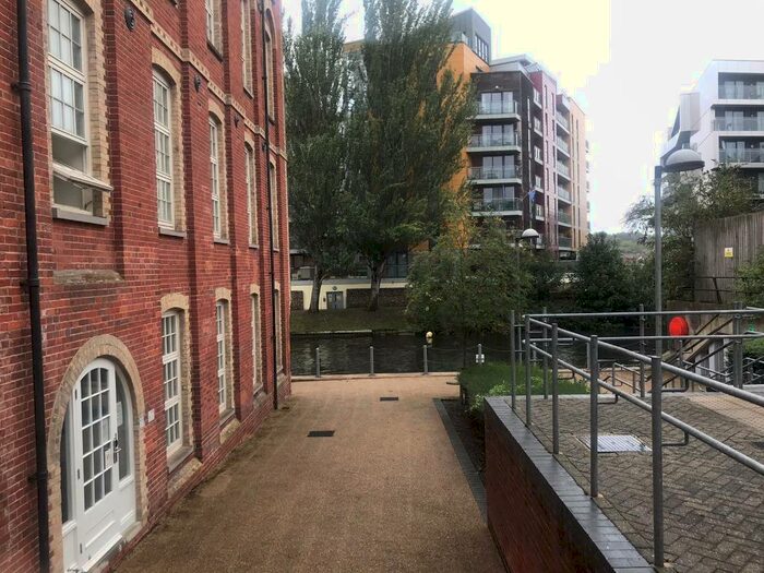 2 Bedroom Flat To Rent In Paper Mill Yard, Norwich, NR1