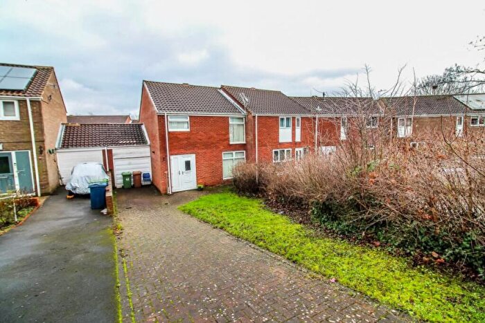 3 Bedroom Semi-Detached House To Rent In Raglan, Washington, NE38