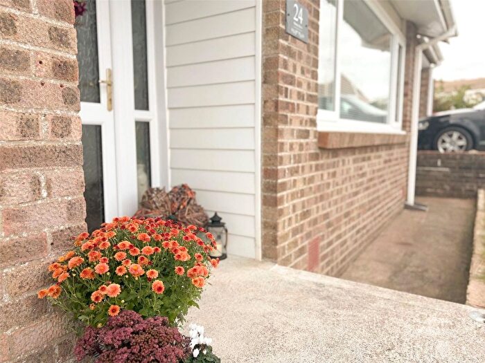 2 Bedroom Bungalow For Sale In Ramsey Drive, Milford Haven, Pembrokeshire, SA73