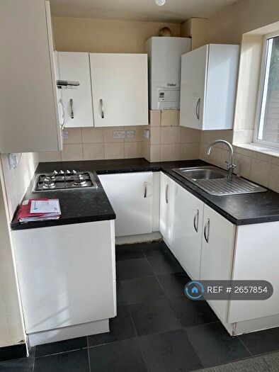 3 Bedroom Semi Detached House To Rent In Staunton Road, Newark, NG24