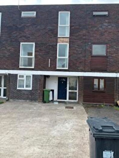 4 Bedroom Semi-Detached House To Rent In Shrubland Street, Leamington Spa, Warwickshire, CV31