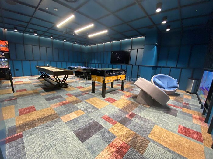 1 Bedroom Flat To Rent In Waterhouse Gardens, Dutton Street, M3