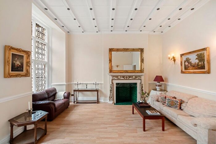 2 Bedroom Terraced House To Rent In Queens Gate, Queens Gate, SW7