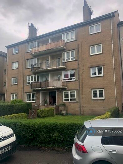 2 Bedroom Flat To Rent In Lochlea Road, Glasgow, G43