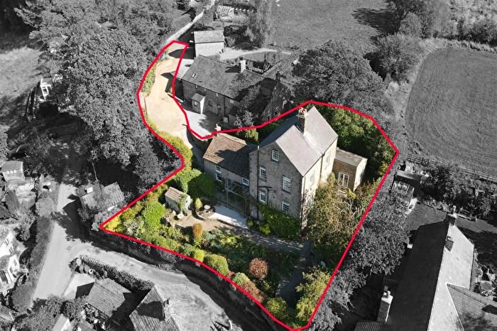 5 Bedroom Detached House For Sale In The Wash, Chapel-En-Le-Frith, High Peak, SK23