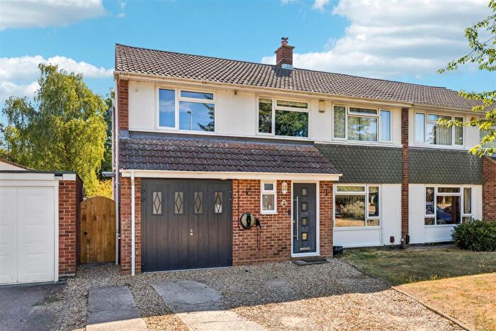 4 Bedroom Semi-Detached House For Sale In Howard Drive, Letchworth Garden City, SG6