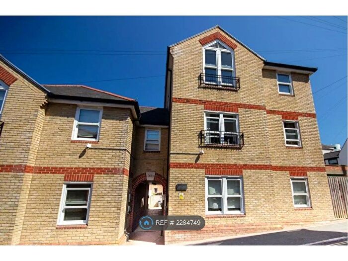 1 Bedroom Flat To Rent In Union Road, Ryde, PO33