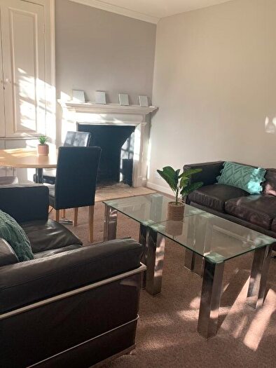 4 Bedroom Flat To Rent In East London Street, Edinburgh, EH7