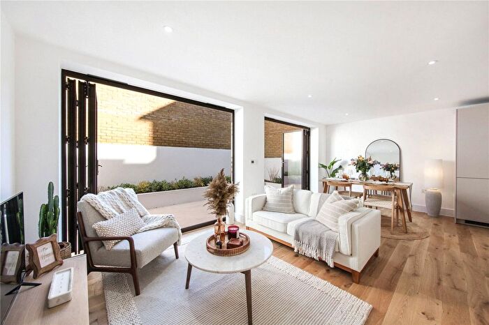 2 Bedroom Detached House For Sale In Merivale Road, Putney, London, SW15