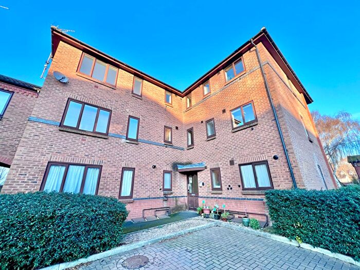 2 Bedroom Flat To Rent In Etruria Gardens, Derby, DE1