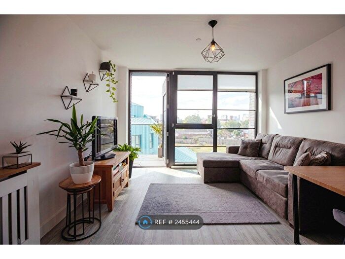 1 Bedroom Flat To Rent In Hart Yard, London, E3