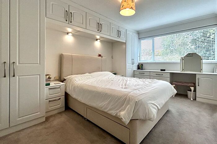 3 Bedroom End Of Terrace House For Sale In Chorlton Drive, Cheadle, SK8