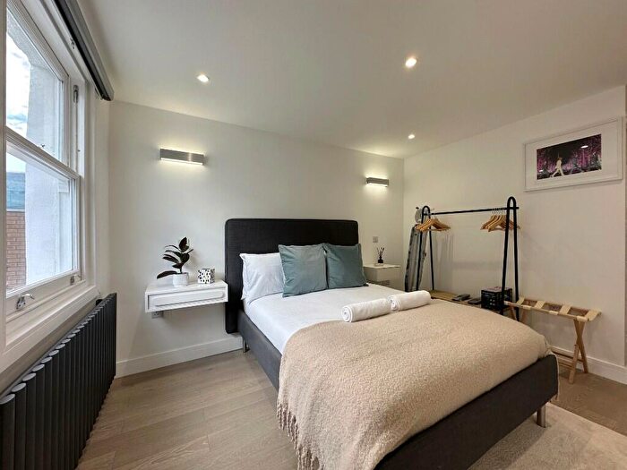 3 Bedroom Flat To Rent In Buller Road, London, NW10