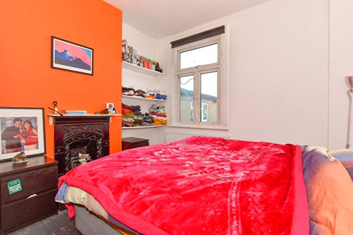 2 Bedroom Duplex For Sale In Barking Road, London, E13