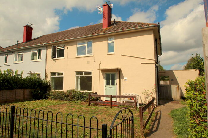 2 Bedroom Flat To Rent In Harmer Close, Henbury, Bristol, BS10
