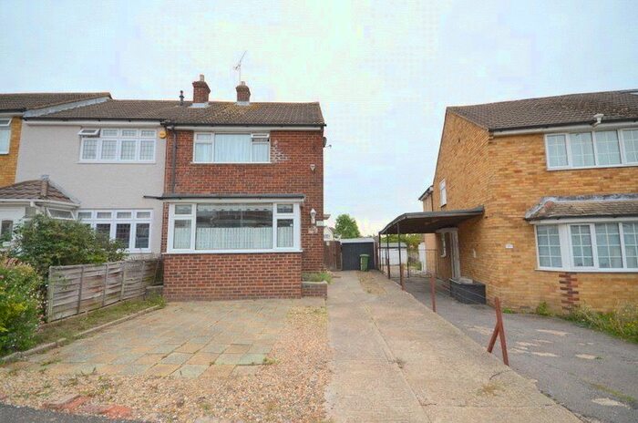 2 Bedroom End Of Terrace House To Rent In Grange Road, Romford, Essex, RM3