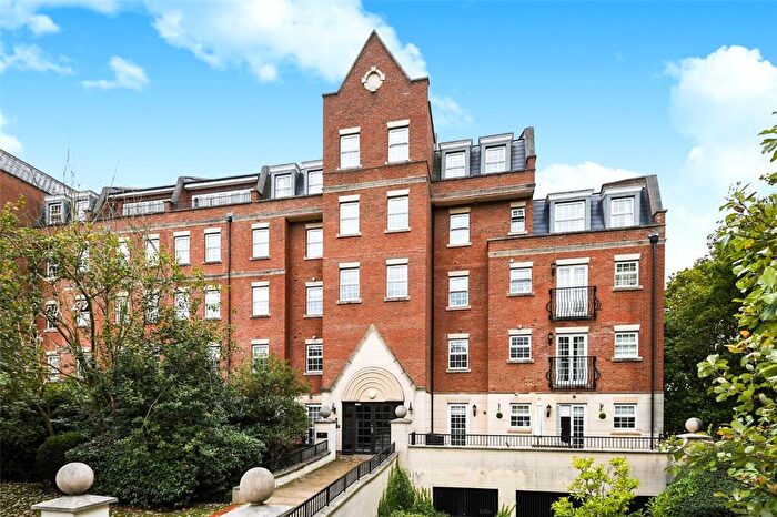 2 Bedroom Apartment To Rent In Kipling Close, Brentwood, CM14