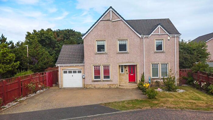 3 Bedroom Detached House For Sale In Lochside Crescent, Montrose, DD10