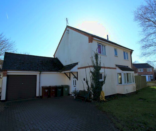 4 Bedroom Detached House To Rent In Hardwick Park, Banbury, Oxon, OX16