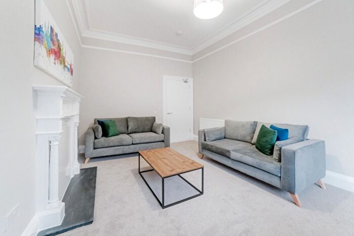 4 Bedroom Flat To Rent In Spottiswoode Street, Edinburgh, EH9