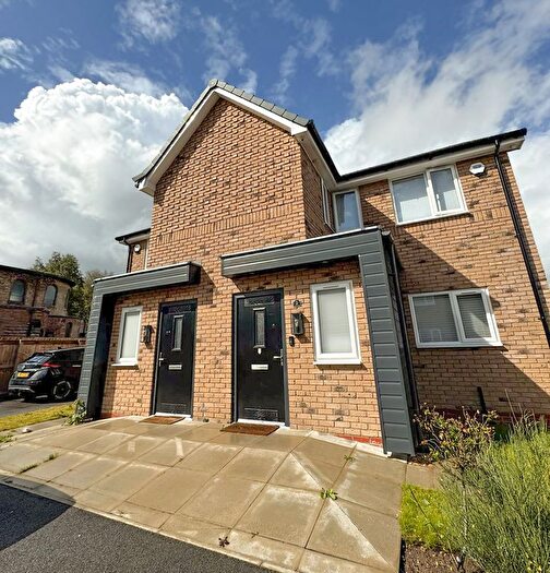 3 Bedroom Semi-detached House For Sale In Little Flower Close, Warrington, WA9