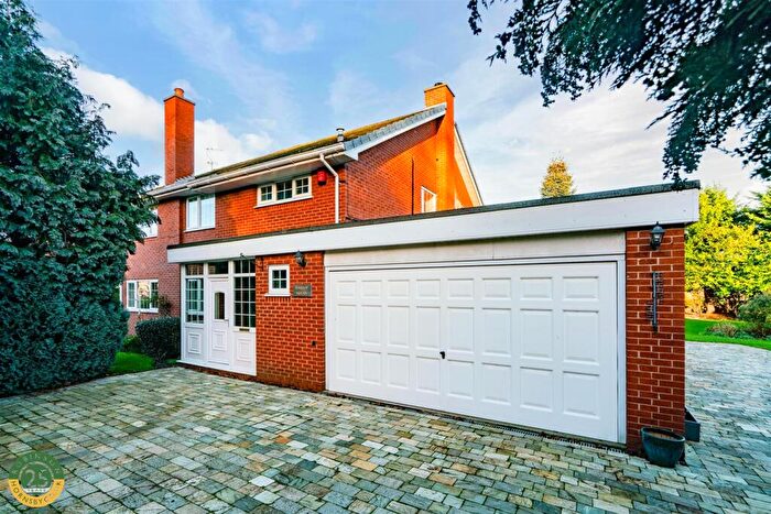 4 Bedroom Detached House For Sale In Blyth Hall, Blyth, Worksop, S81