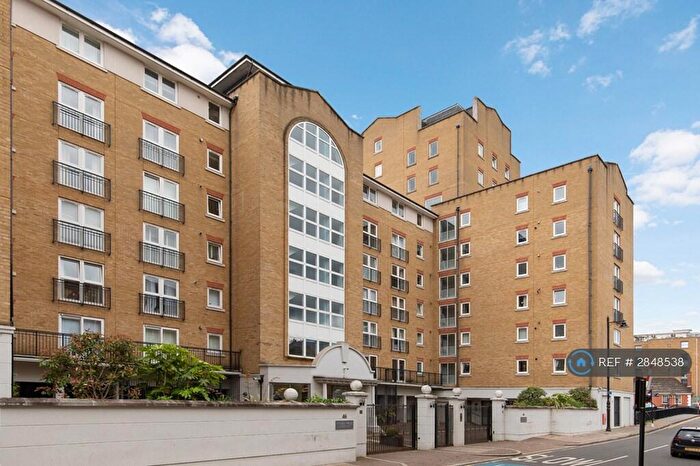 2 Bedroom Flat To Rent In Victoria Wharf, London, E14