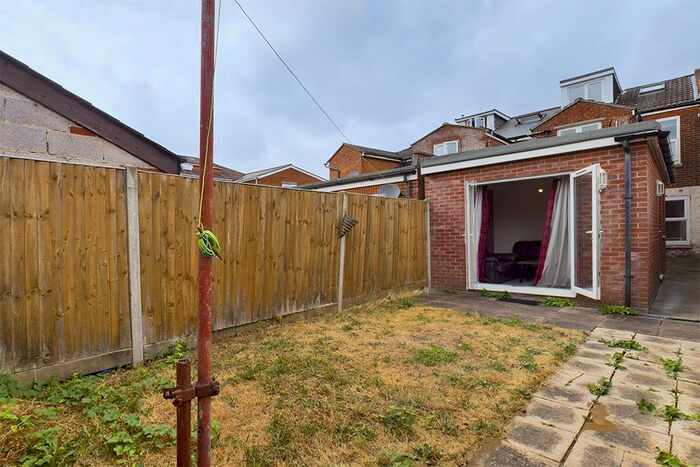 6 Bedroom Terraced House To Rent In Lodge Road, Southampton, SO14