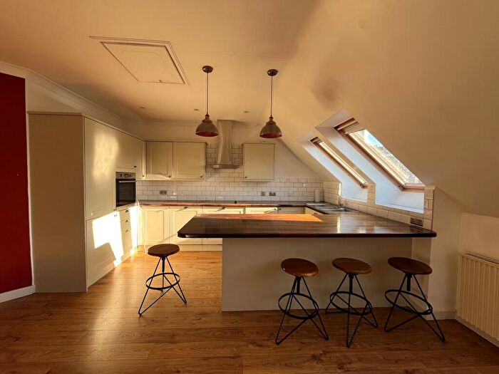 3 Bedroom Apartment To Rent In Turlow Court Leeds, LS9