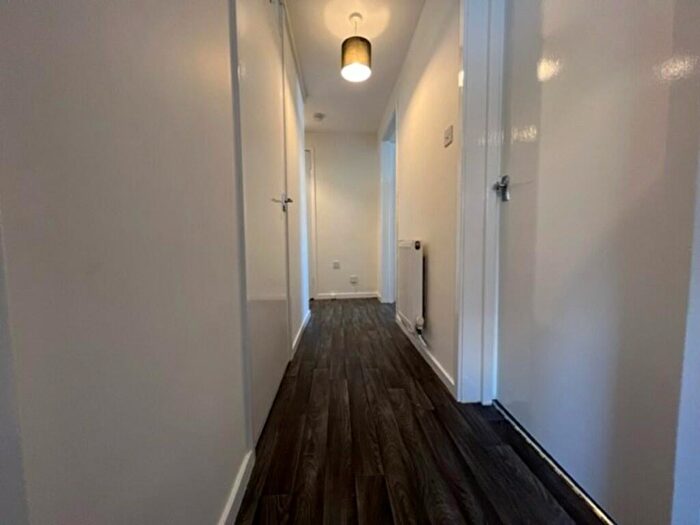 1 Bedroom Flat To Rent In Stirling Close, Stevenage, SG2