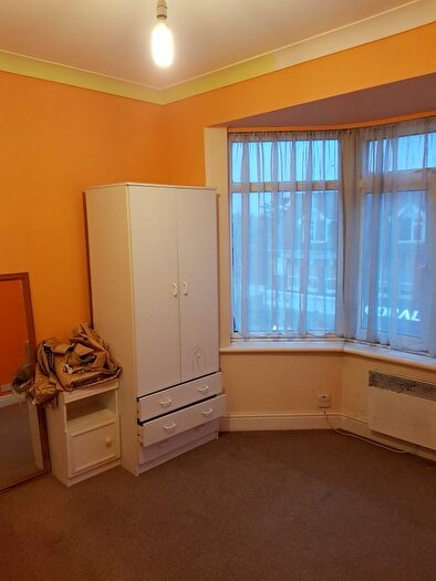 1 Bedroom Flat To Rent In Hayes, UB3