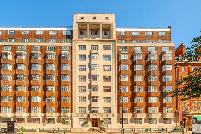 Studio For Sale In Woburn Place, Bloomsbury, WC1H