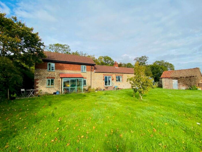 2 Bedroom Cottage To Rent In Grayingham, Gainsborough, Lincs, DN21