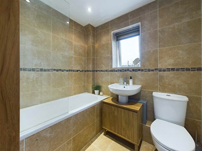 3 Bedroom Terraced House For Sale In Coalport Way, Tilehurst, Reading, RG30