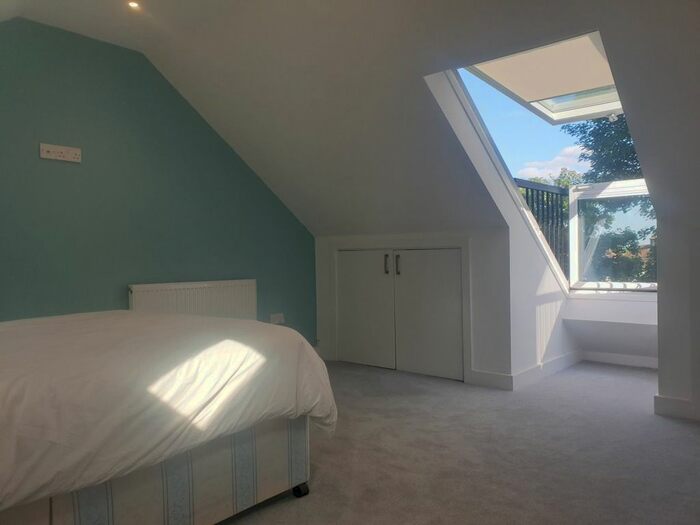 Studio To Rent In Oxford Gardens, London, N21