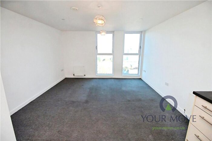 2 Bedroom Flat To Rent In St. Johns Street, Bedford, Bedfordshire, MK42